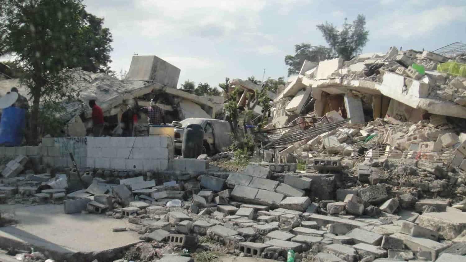 damage in Port-au-Prince; source: Internews